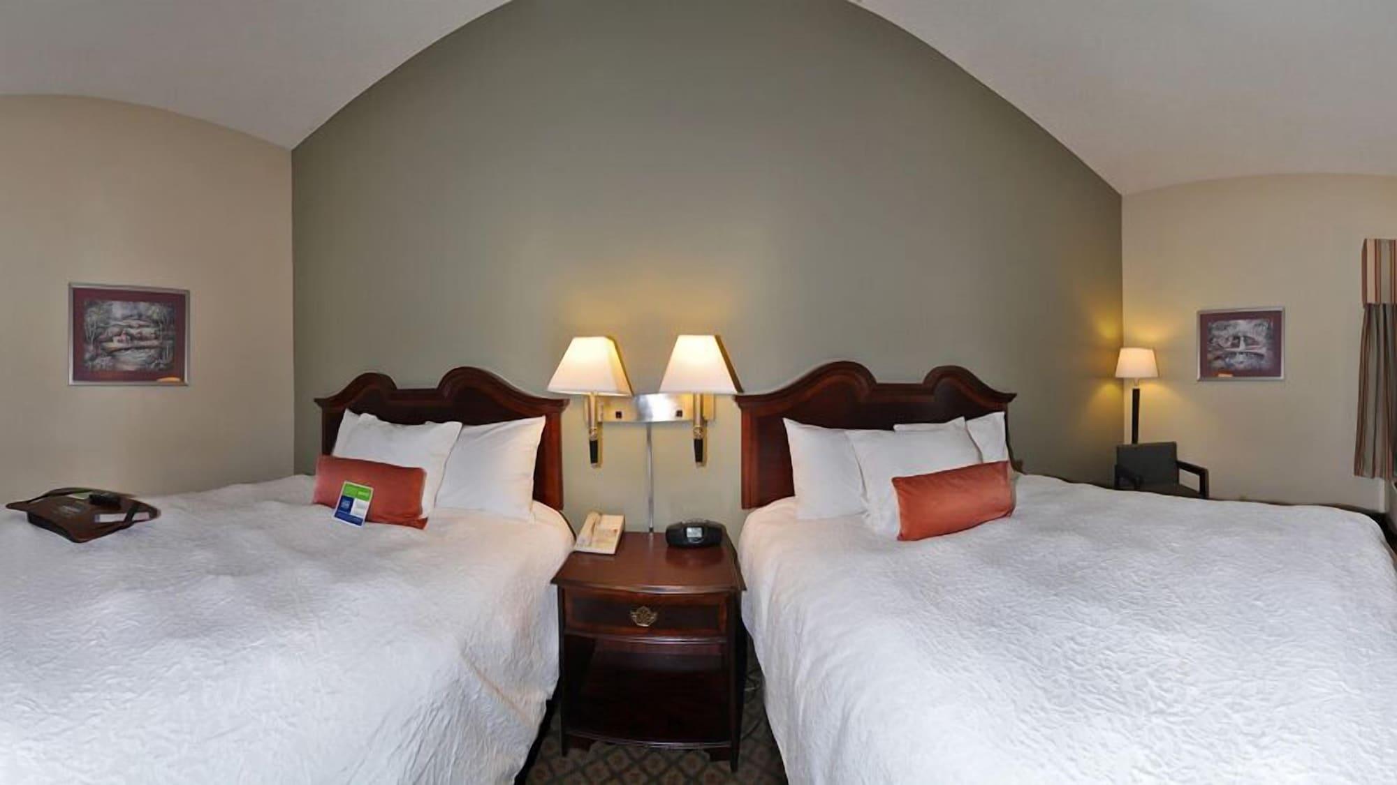 Hotel Hampton South Hill