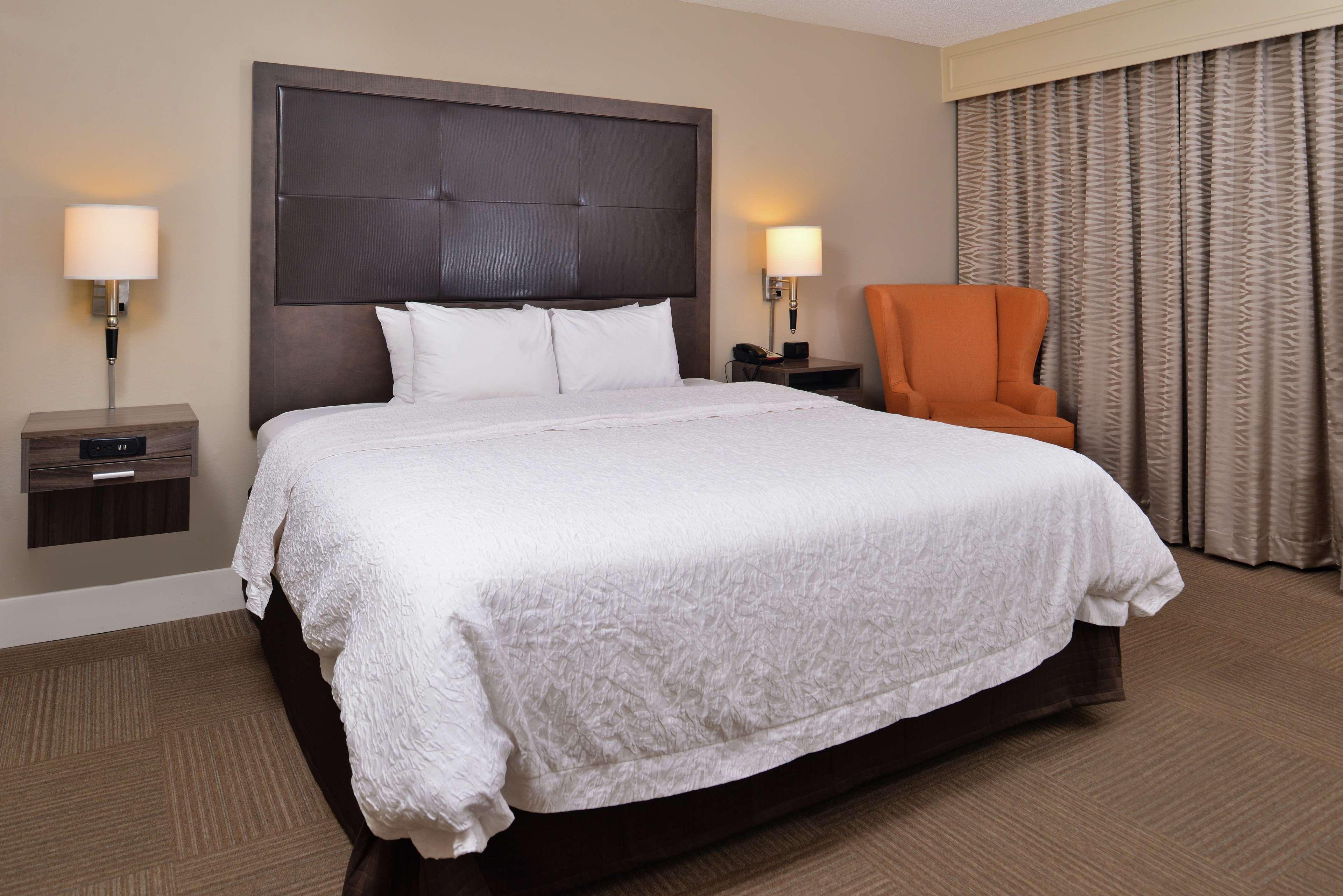 Hampton 3*