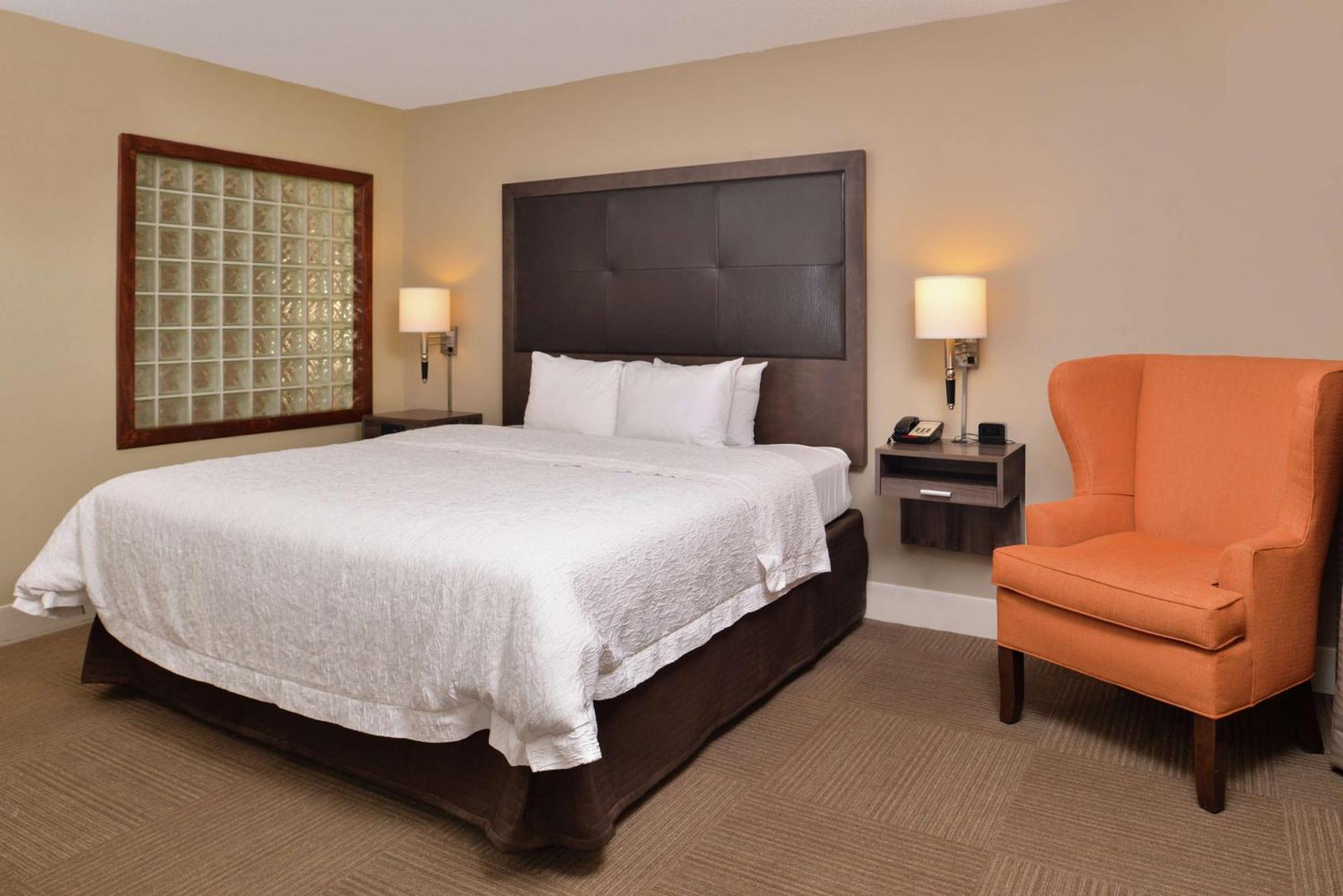 Hotel Hampton 3*