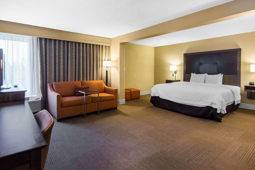 Hampton Hotel